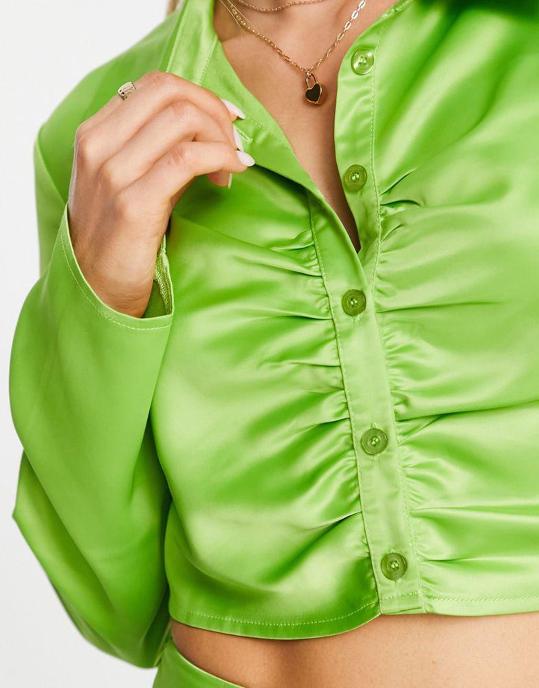 商品In The Style|In The Style exclusive cropped ruched shirt co-ord in lime,价格¥238,第4张图片详细描述