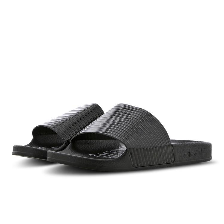 商品Adidas|adidas Adilette Comfort Slides - Women Flip-Flops and Sandals,价格¥366,第4张图片详细描述