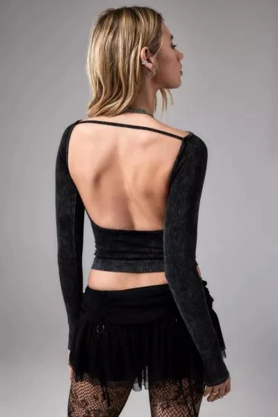 商品Urban Outfitters|UO Alicia Backless Long Sleeve Tee,价格¥341,第2张图片详细描述