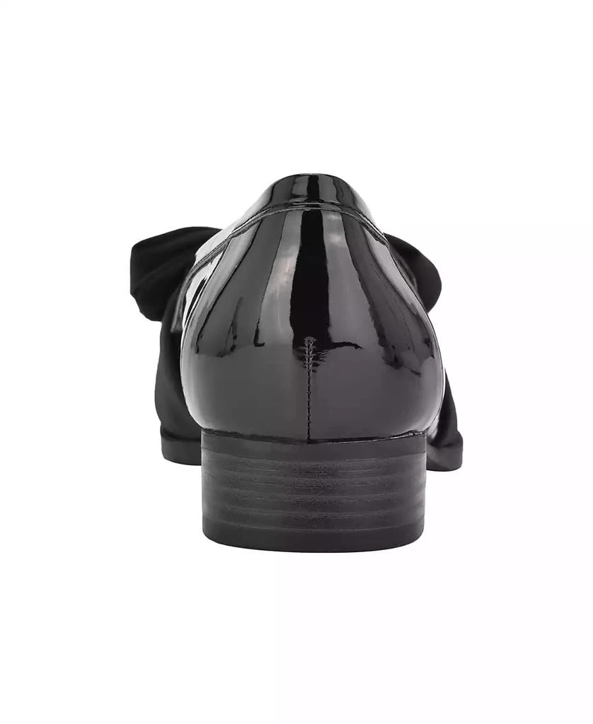 商品Bandolino|Women's Lindio Bow Slip-On Tailored Loafers,价格¥348,第3张图片详细描述