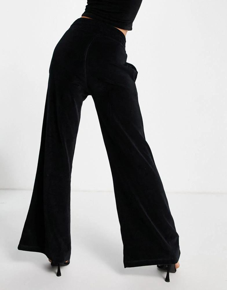 商品AsYou|ASYOU velour 90's wide leg trouser co-ord in black,价格¥161,第2张图片详细描述