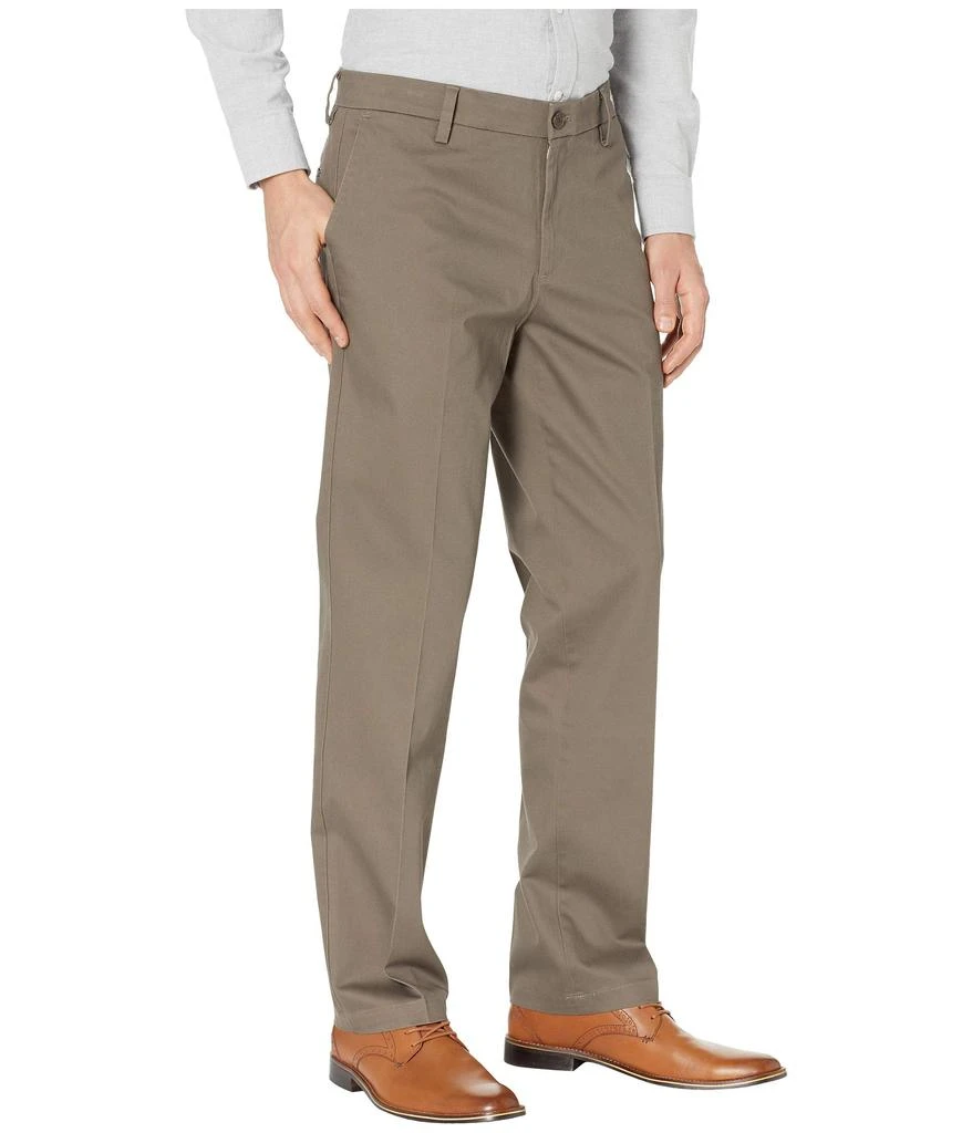 商品Dockers|Straight Fit Signature Khaki Lux Cotton Stretch Pants D2 - Creased,价格¥469,第4张图片详细描述