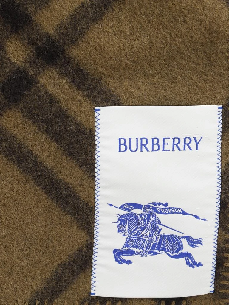 商品Burberry|St Tbar Catherine Cape,价格¥8003,第3张图片详细描述