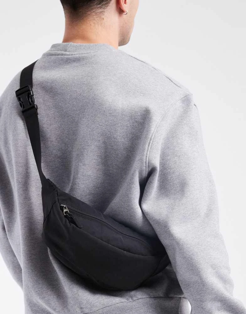 商品ASOS|ASOS DESIGN nylon crossbody bum bag in black,价格¥144,第2张图片详细描述
