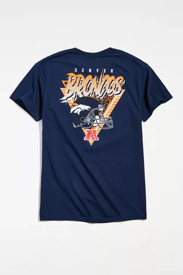 商品Urban Outfitters|Denver Broncos Helmet Tee,价格¥75,第1张图片