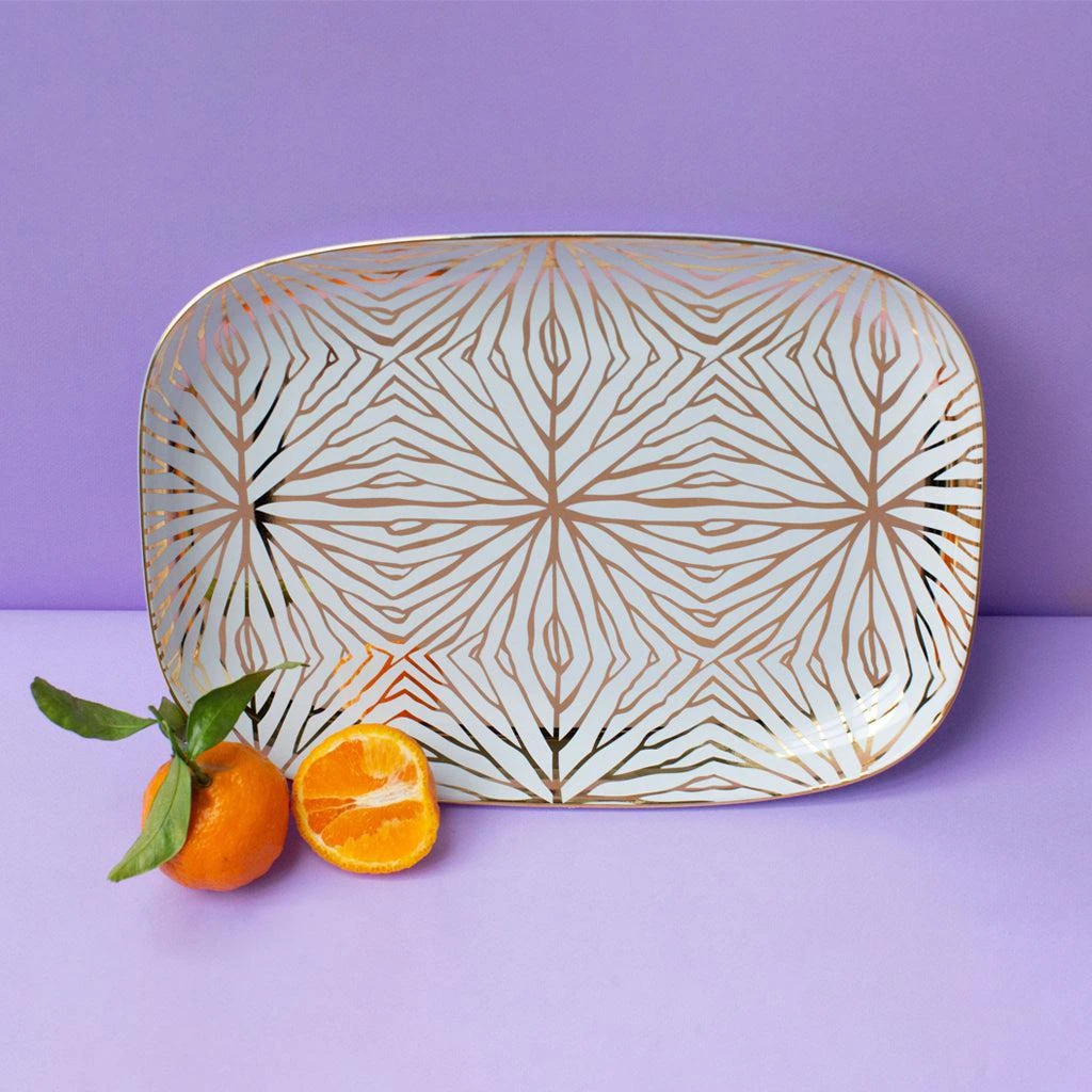 商品ANNA New York|Talianna Lilypad Serving Platter, White w/Gold,价格¥707,第2张图片详细描述
