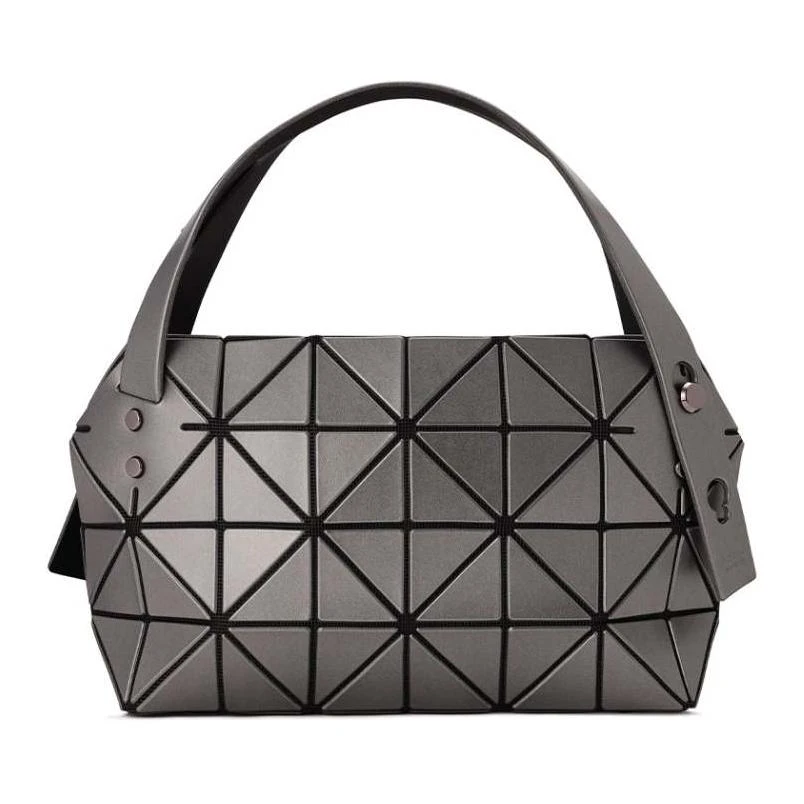 商品[国内直发] Issey Miyake|三宅一生 十二月限定 经典三角珠片金属感设计 PVC(聚氯乙烯)树脂 波士顿包手提包 女款 青铜色,价格¥4551,第1张图片
