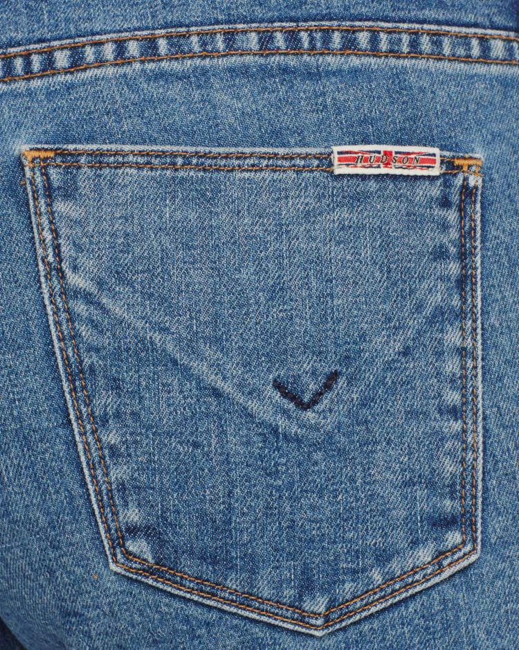 商品Hudson|Riley Relaxed Straight Crop Jeans in Diehard - 100% Exclusive,价格¥1646,第4张图片详细描述