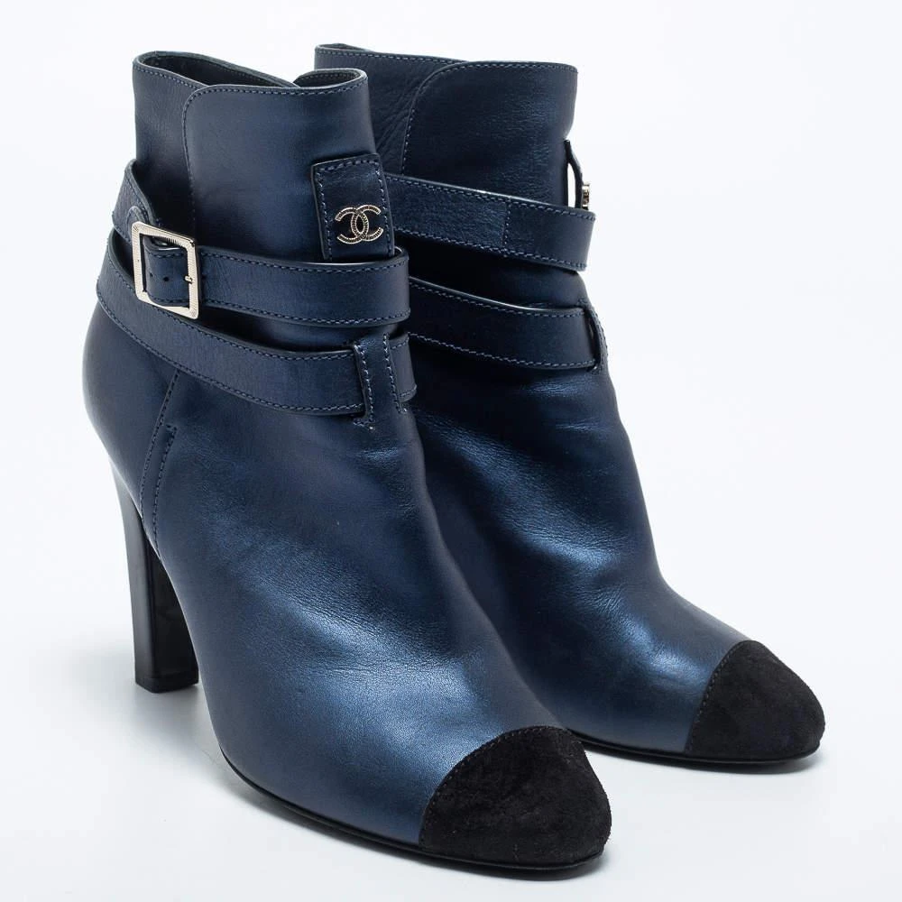 商品[二手商品] Chanel|Chanel Navy Blue/Black Suede And Leather Ankle  Boots Size 41,价格¥3039,第4张图片详细描述