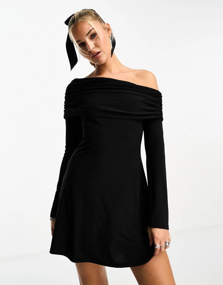 商品ASOS|ASOS DESIGN ruched slash neck cold shoulder mini dress in black,价格¥254,第1张图片