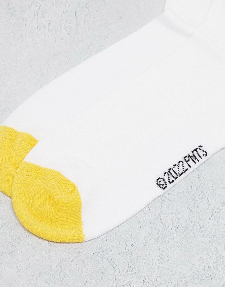 商品ASOS|ASOS DESIGN sports socks with Peanuts character,价格¥60,第4张图片详细描述