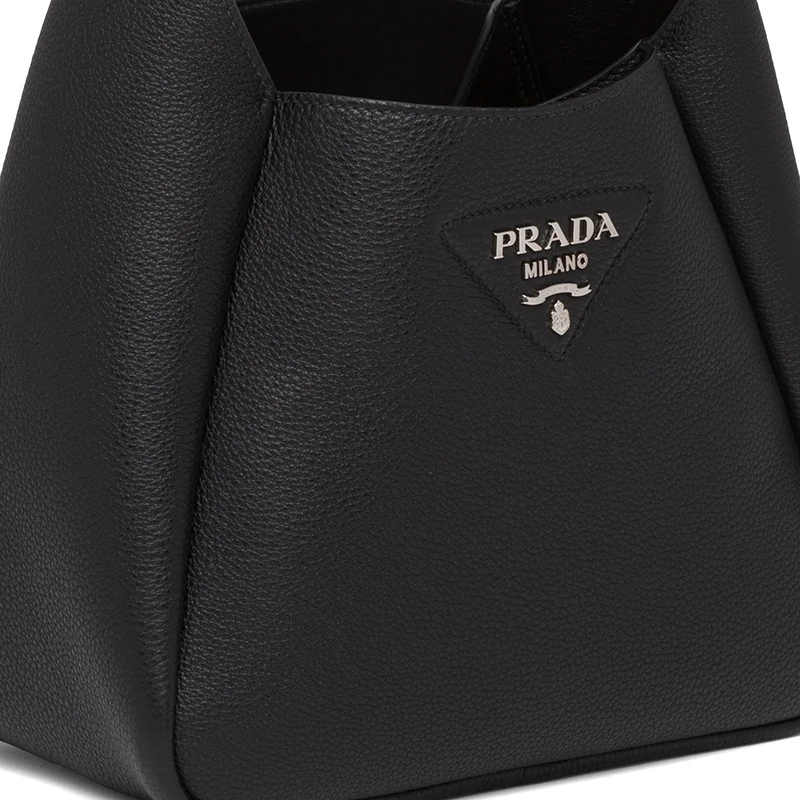 PRADA/普拉达 经典款 女士黑色皮革饰有三角徽标单肩斜挎包1BC127_2DKV_F0002_V_OOM 商品