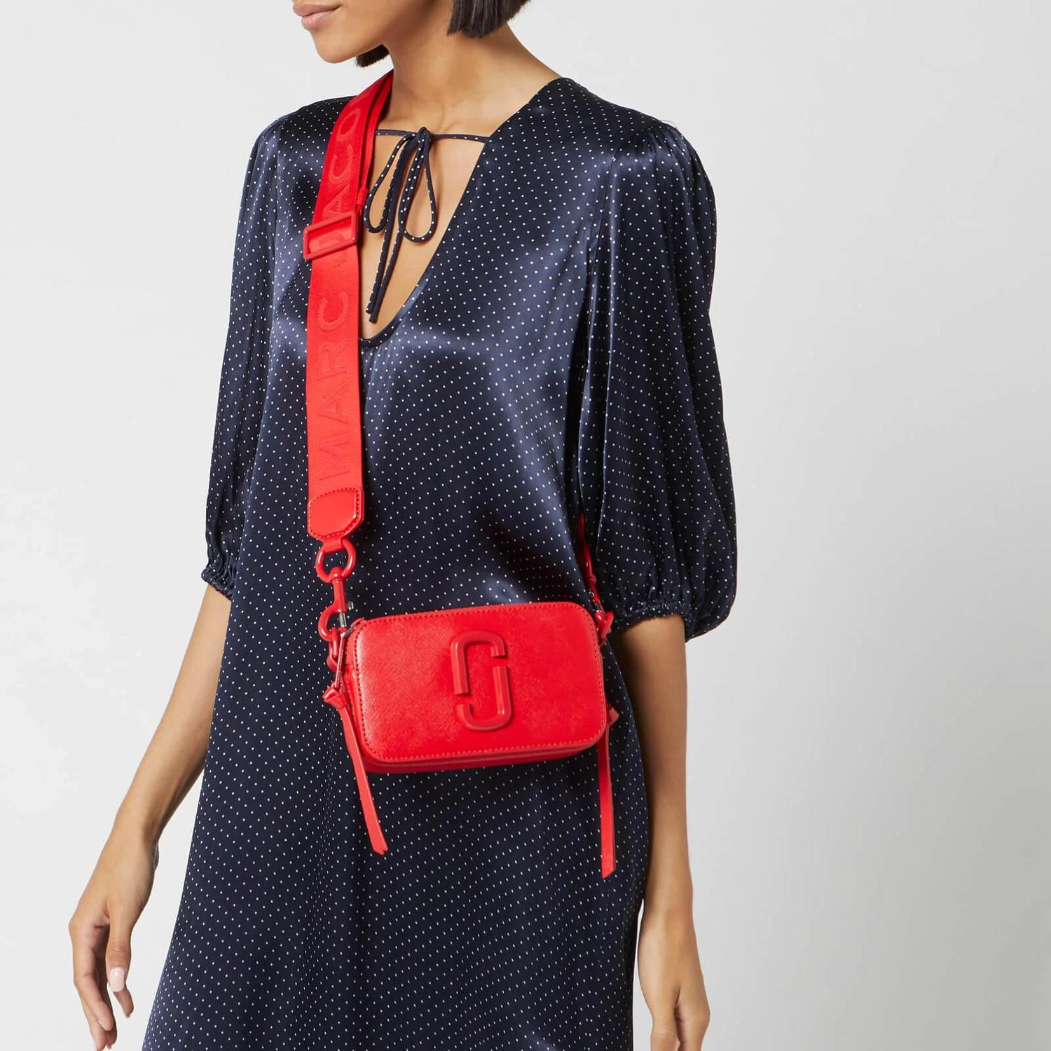 商品Marc Jacobs|Marc Jacobs Women's Snapshot DTM Cross Body Bag - Geranium,价格¥3033,第3张图片详细描述