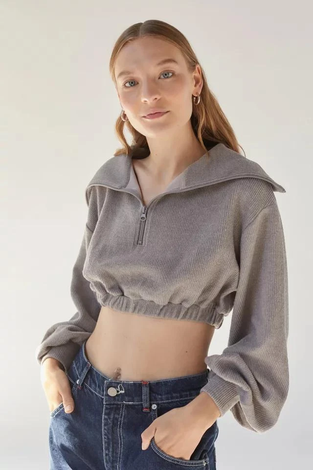 商品BDG|BDG New Leaf Cropped Sweatshirt,价格¥76,第1张图片