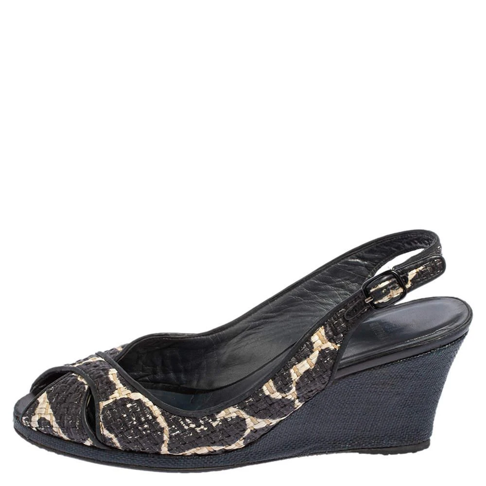 商品[二手商品] Stuart Weitzman|Stuart Weitzman Black/White Woven Straw Cross Strap Wedge Sandals Size 40,价格¥806,第2张图片详细描述