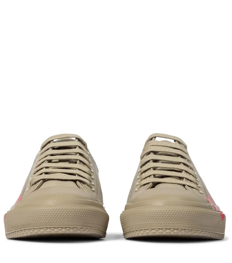 商品Burberry|Logo cotton gabardine sneakers,价格¥3729,第5张图片详细描述