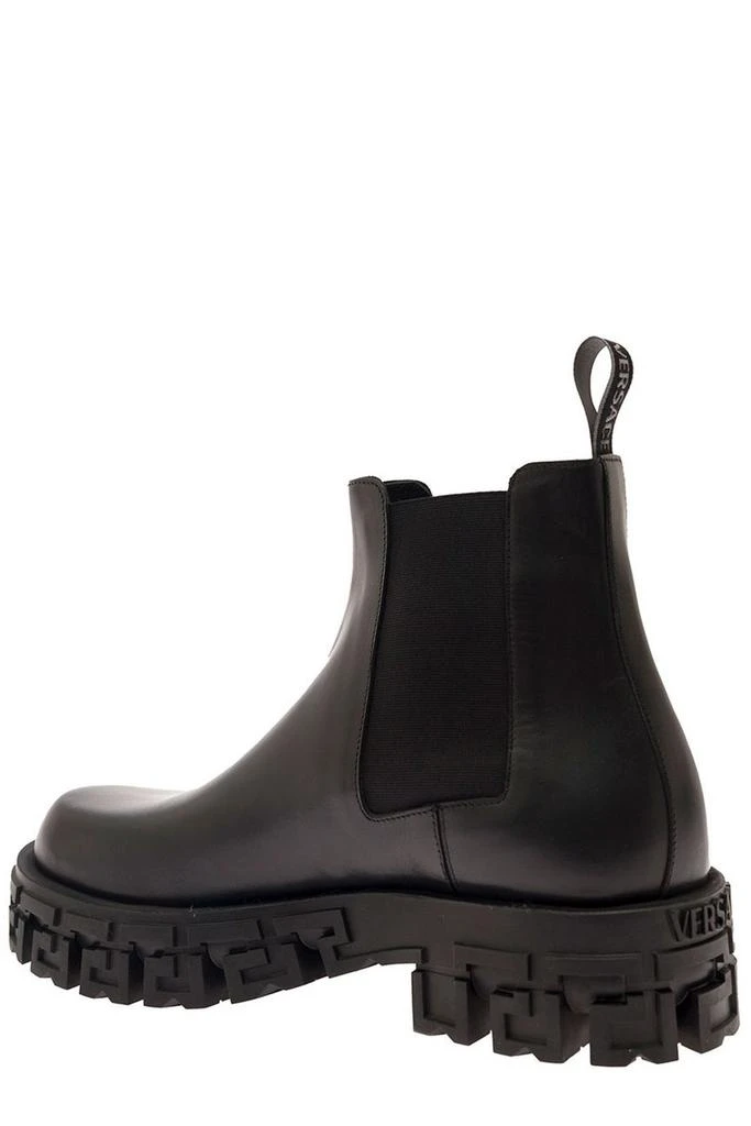 商品Versace|Versace Round Toe Ankle Boots,价格¥3428,第3张图片详细描述