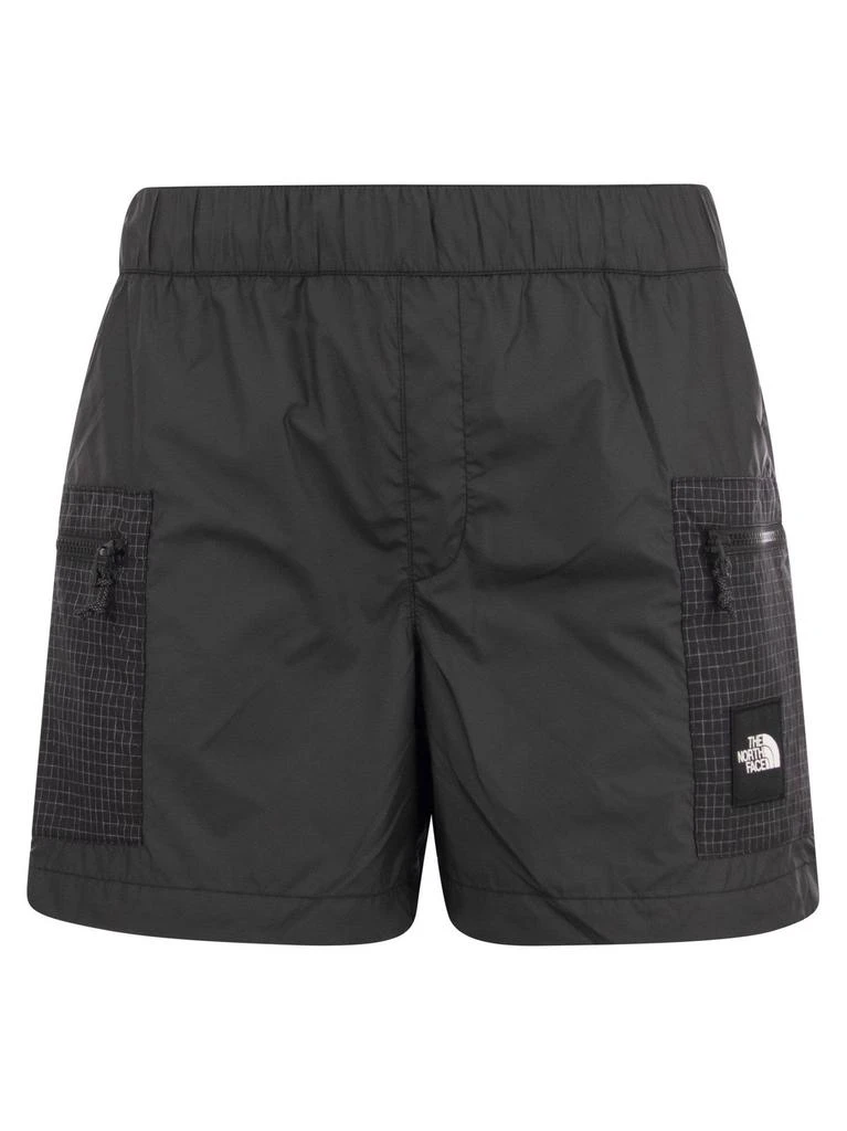 商品The North Face|The North Face Logo Patch Shorts,价格¥351,第1张图片