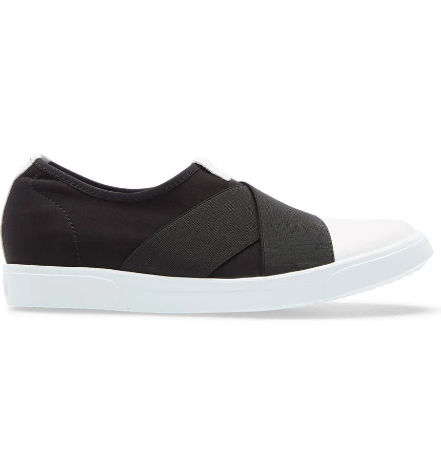 商品Munro|Anjela Slip-On Sneaker,价格¥218,第3张图片详细描述