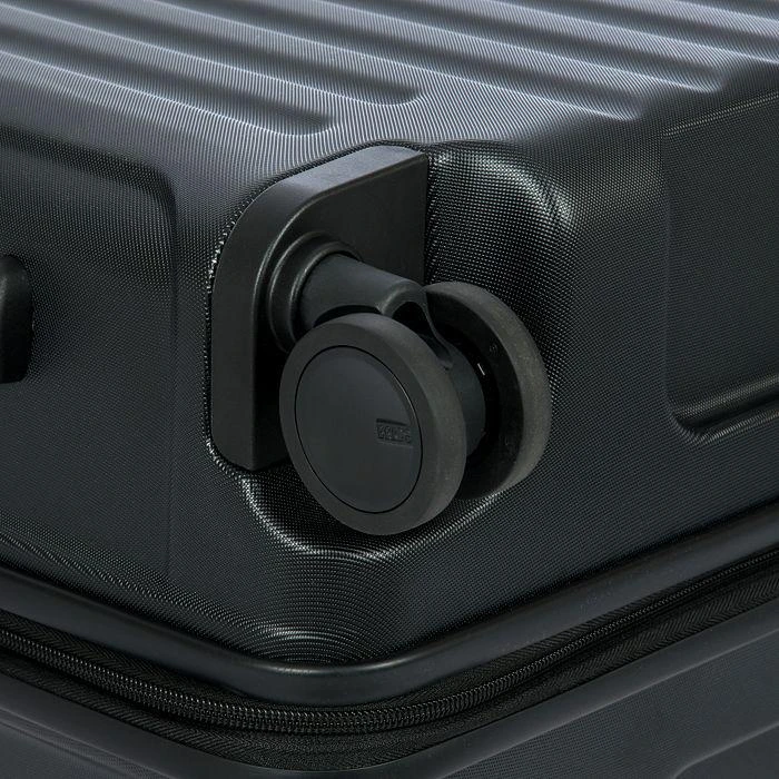 Capri 2.0 30" Expandable Spinner Suitcase 商品