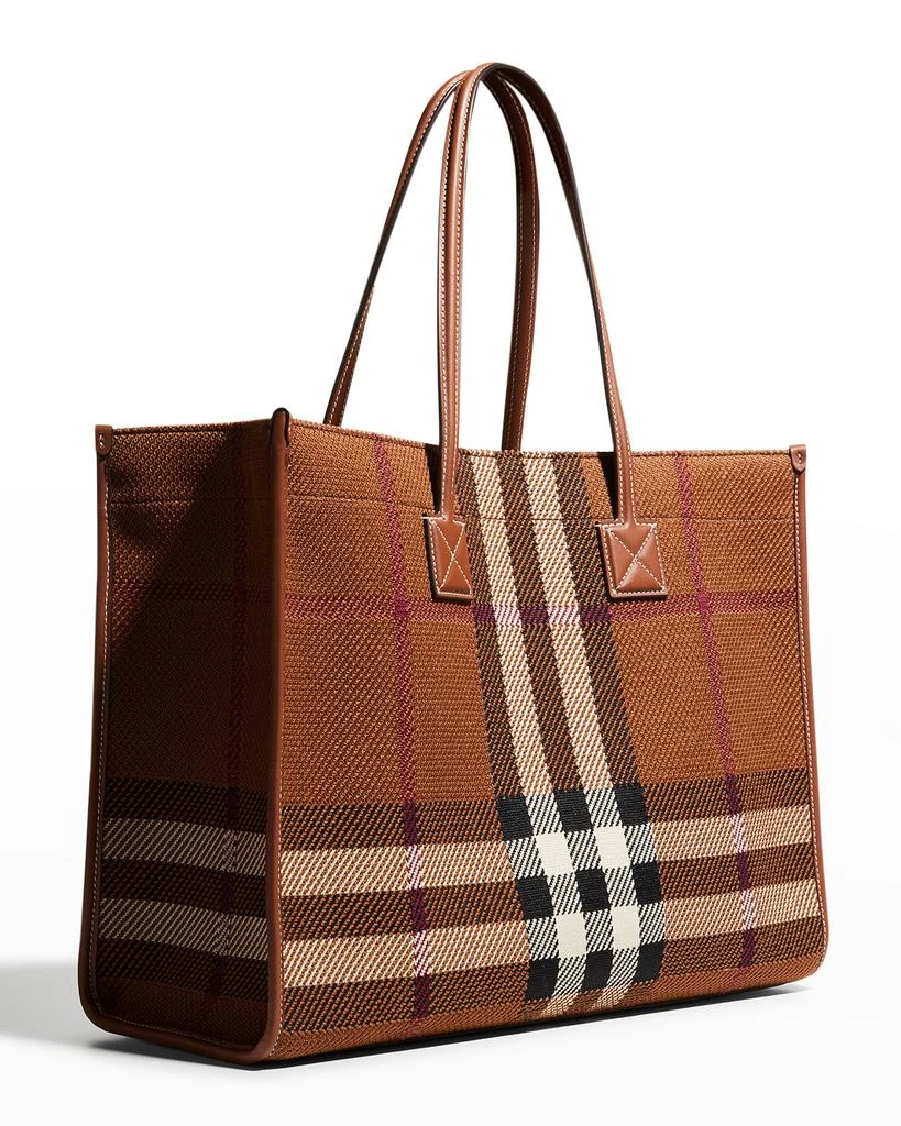 商品Burberry|Check Knit Pocket Tote Bag,价格¥14757,第4张图片详细描述