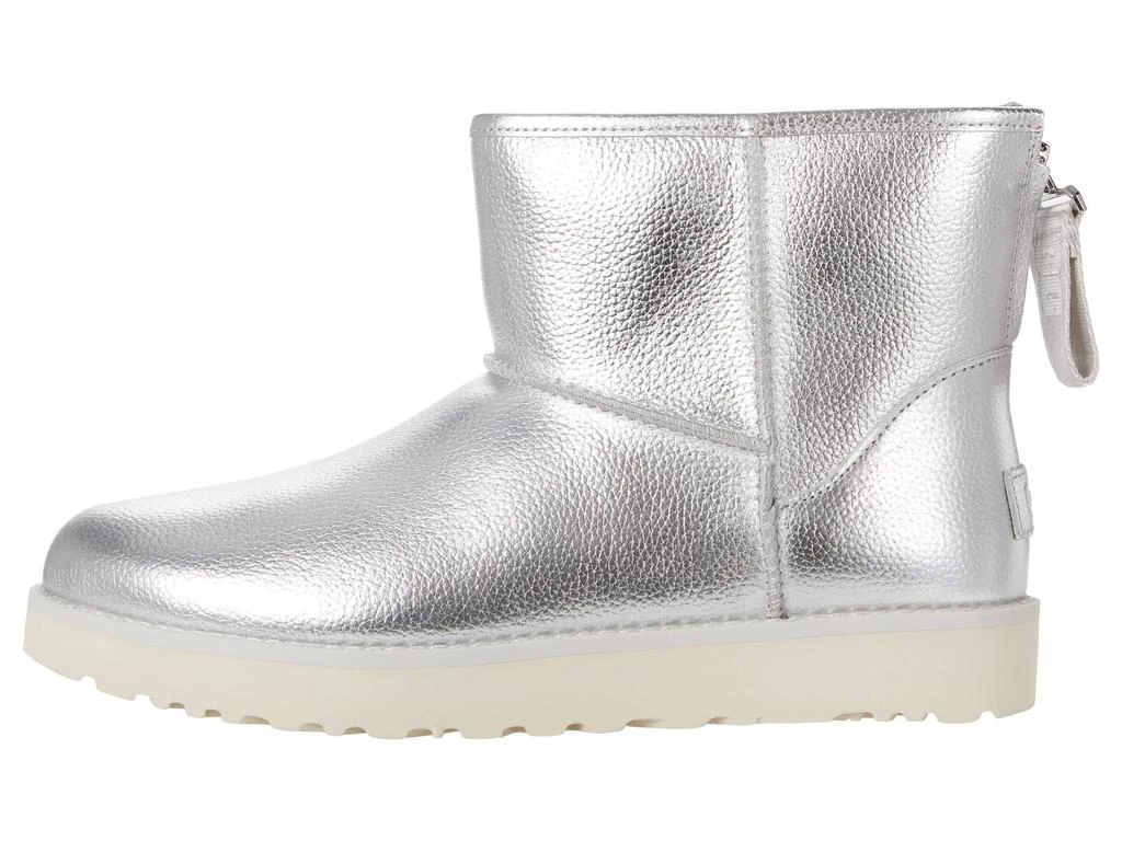 商品UGG|Classic Mini Logo Zip Shine,价格¥465,第4张图片详细描述