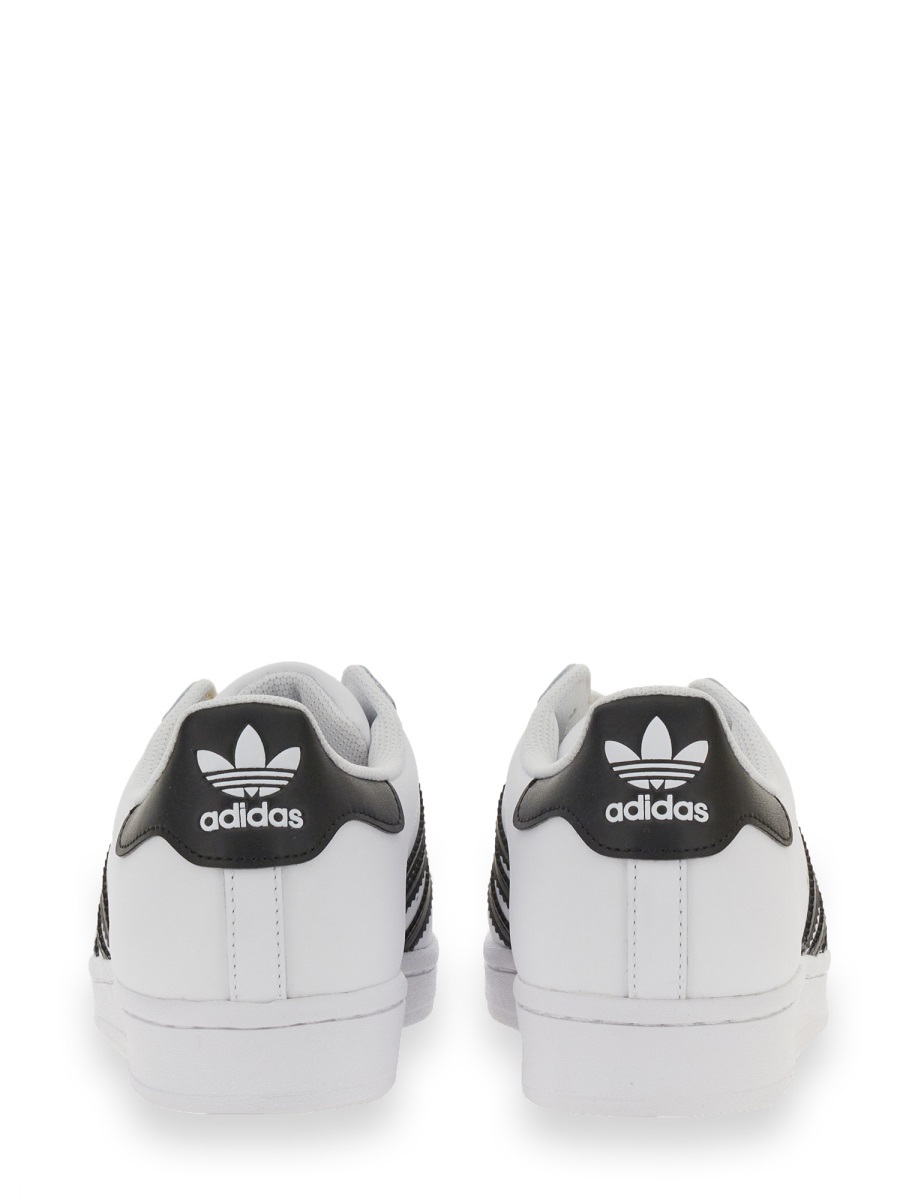 商品Adidas|Adidas 男士休闲鞋 EG4958FTWWHTCBLACK 白色,价格¥860,第5张图片详细描述