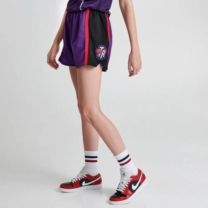 商品Mitchell and Ness|Women's Mitchell & Ness Toronto Raptors NBA Swingman Shorts,价格¥150,第3张图片详细描述