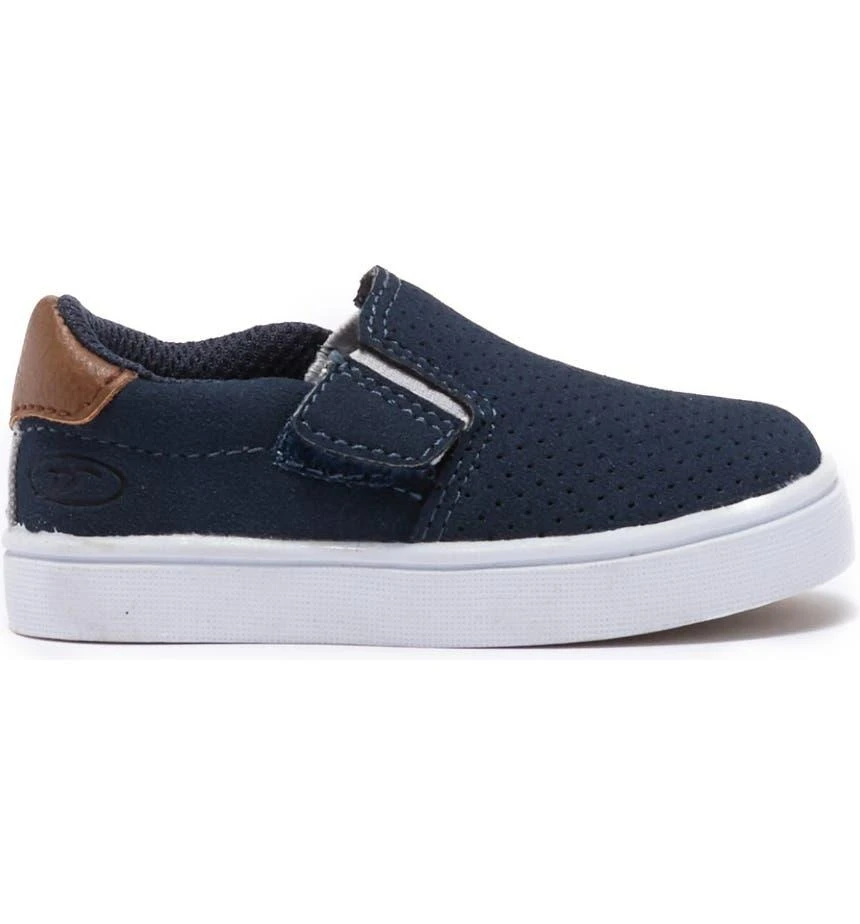 商品Dr. Scholl's|Madison Boy Perforated Slip-On Sneaker,价格¥133,第2张图片详细描述