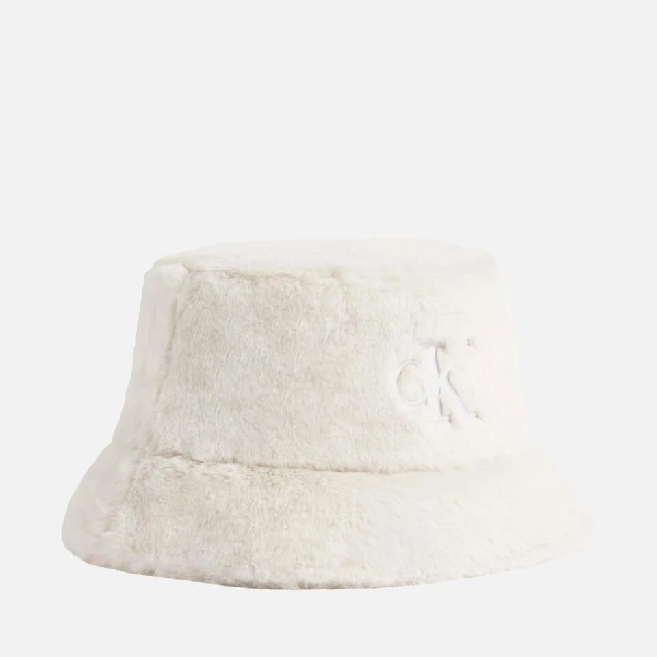 商品Calvin Klein|Calvin Klein Jeans Logo-Embroidered Fleece Bucket Hat,价格¥202,第1张图片