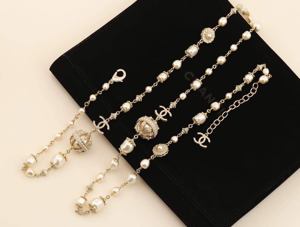 Chanel CC Logo Paris in Rome Pearl Long Necklace商品第10张图片规格展示