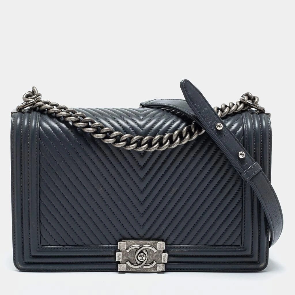 商品[二手商品] Chanel|Chanel Dark Grey Chevron Leather Large Boy Shoulder Bag,价格¥22219,第1张图片