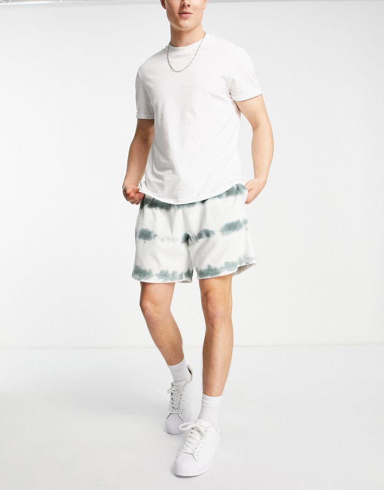 ASOS DESIGN relaxed towelling short in green & white tie dye商品第4张图片规格展示