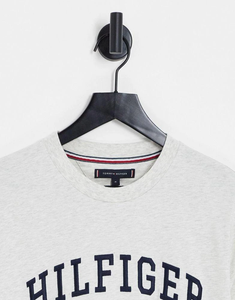 商品Tommy Hilfiger|Tommy Hilfiger modern varsity logo cotton t-shirt in stone,价格¥404,第3张图片详细描述