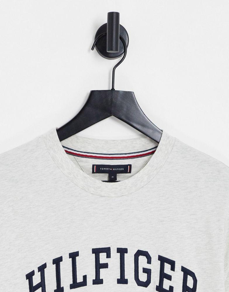 商品Tommy Hilfiger|Tommy Hilfiger modern varsity logo cotton t-shirt in stone,价格¥481,第5张图片详细描述