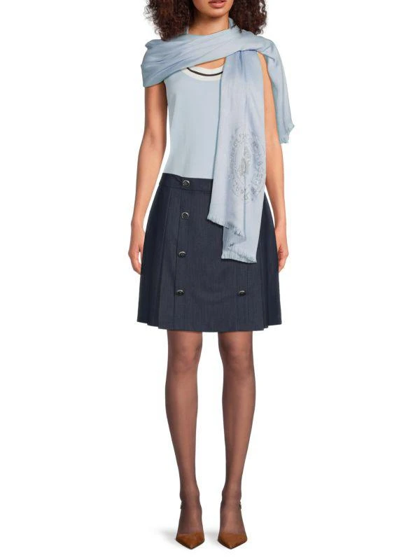 商品Karl Lagerfeld Paris|Krystal Karl Scarf,价格¥315,第2张图片详细描述