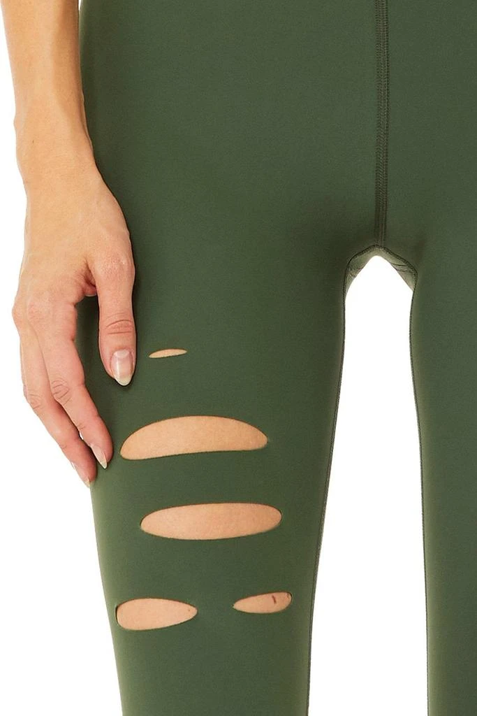 商品Alo|High-Waist Ripped Warrior Legging - Hunter,价格¥673,第4张图片详细描述