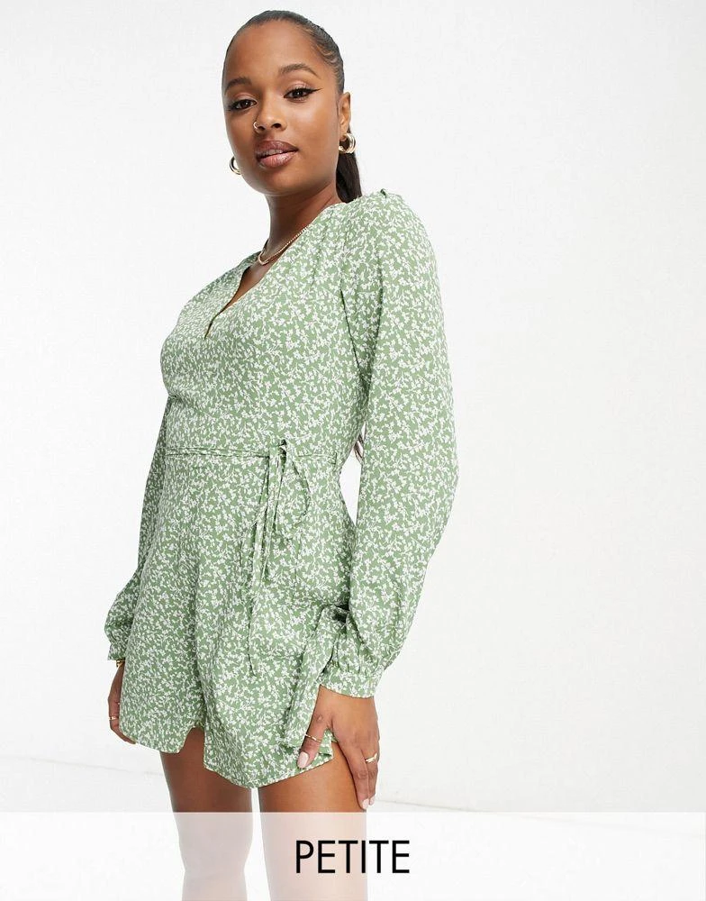 商品Glamorous Petite|Glamorous Petite v neck tie waist tea playsuit in green ditsy floral,价格¥237,第1张图片