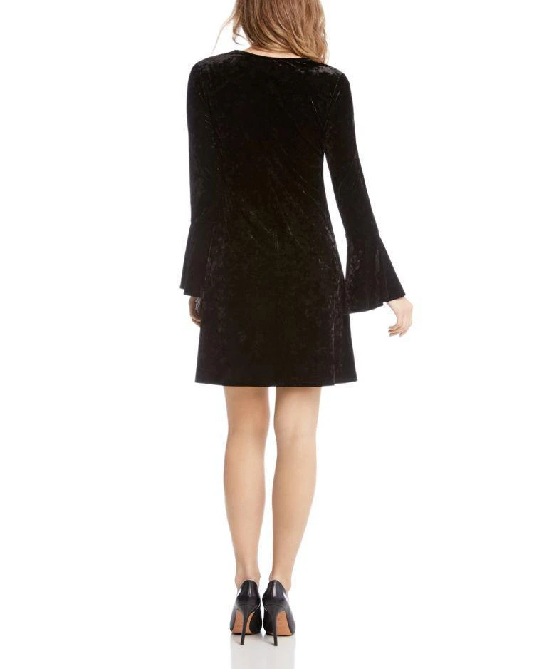 商品Karen Kane|Velvet Bell-Sleeve Dress,价格¥589,第2张图片详细描述