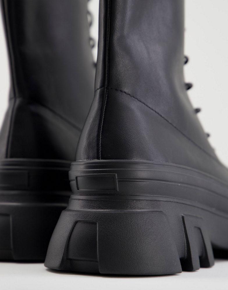 Public Desire Man beckett chunky lace up toe cap boots in black商品第4张图片规格展示