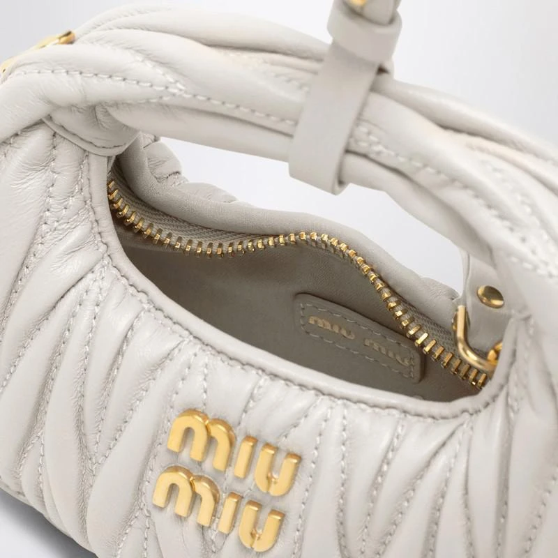 商品Miu Miu|Wander white mini Hobo pouch,价格¥6303,第4张图片详细描述