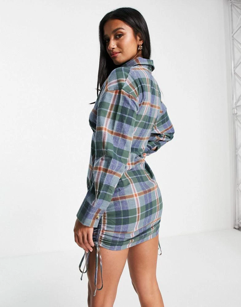 商品ASOS|ASOS DESIGN Petite ruched bodycon mini shirt dress in blue check,价格¥138,第2张图片详细描述
