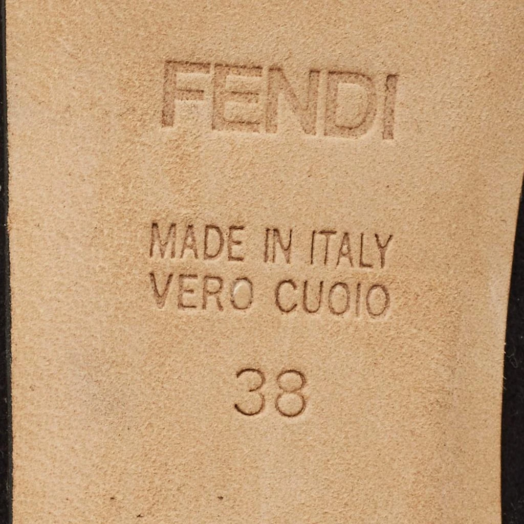 Fendi Black Suede Platform Logo Heel Pumps Size 38 商品