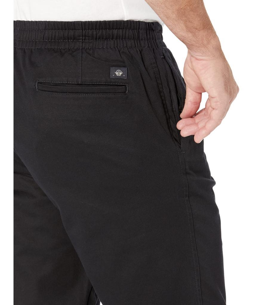 商品Dockers|Tapered Fit Ultimate Jogger Pants,价格¥324-¥463,第4张图片详细描述