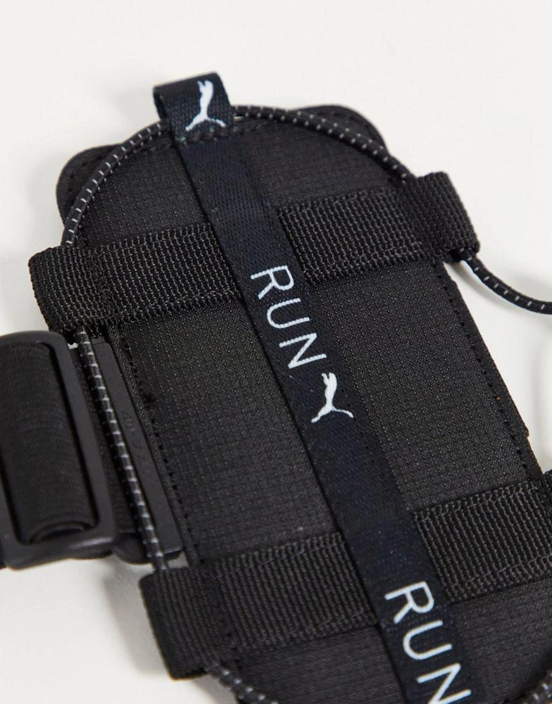 商品Puma|Puma Running phone holder in black,价格¥68,第3张图片详细描述