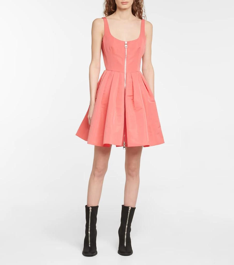 商品Alexander McQueen|Slim Tread潜水服面料袜式靴子,价格¥8999,第2张图片详细描述