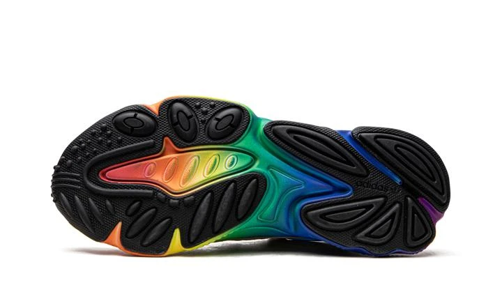 Adidas OZWEEGO Pride 商品