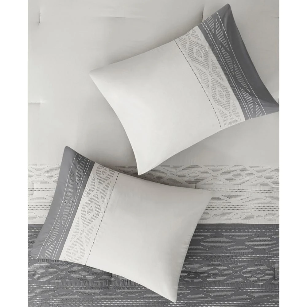 Helena Embroidered 8-Pc. Comforter Set 商品