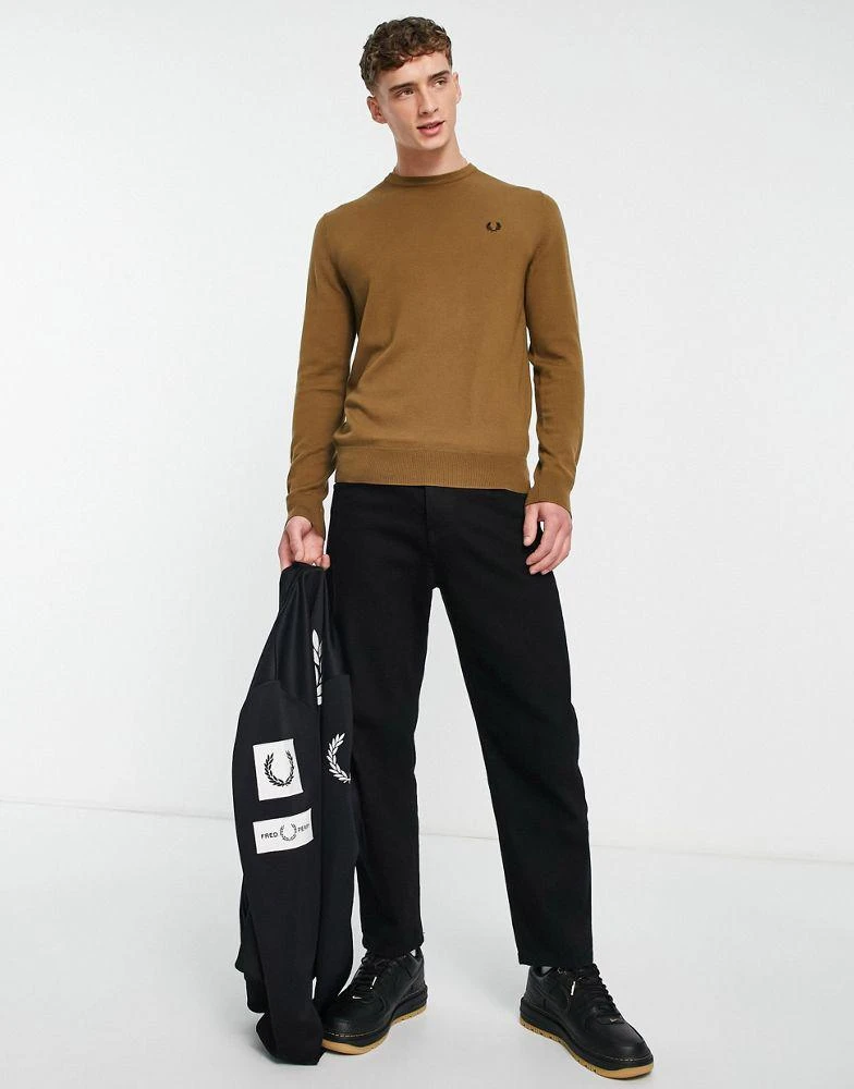 商品Fred Perry|Fred Perry classic crew neck jumper in brown,价格¥779,第4张图片详细描述