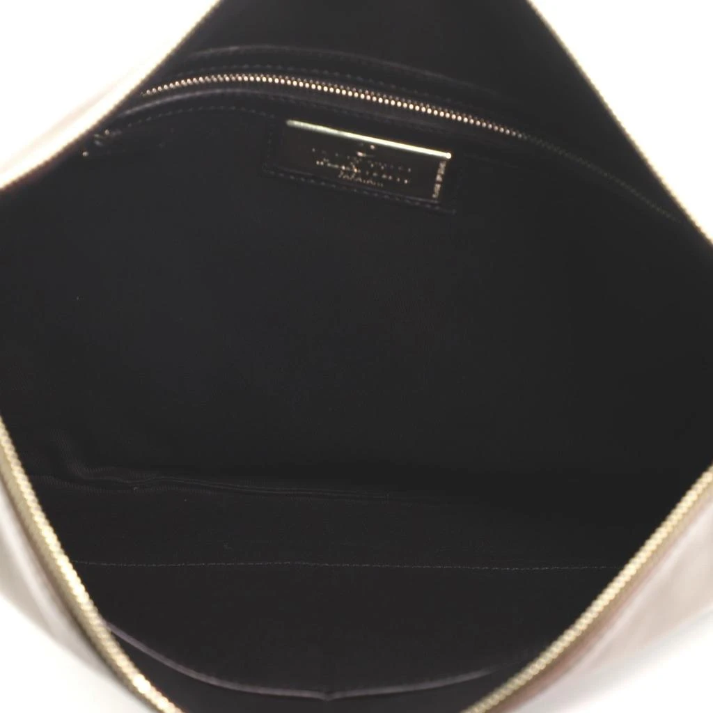 商品[二手商品] Valentino|Valentino Rockstud Wristlet Clutch Leather Oversized Brown,价格¥3912,第5张图片详细描述